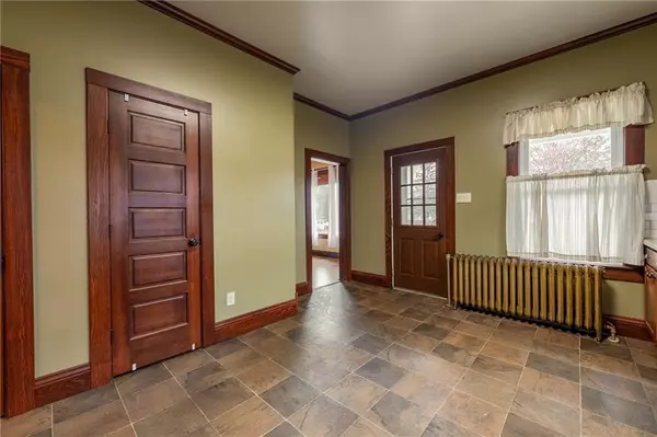 Eau Claire, WI 54703,1421 Omaha Street