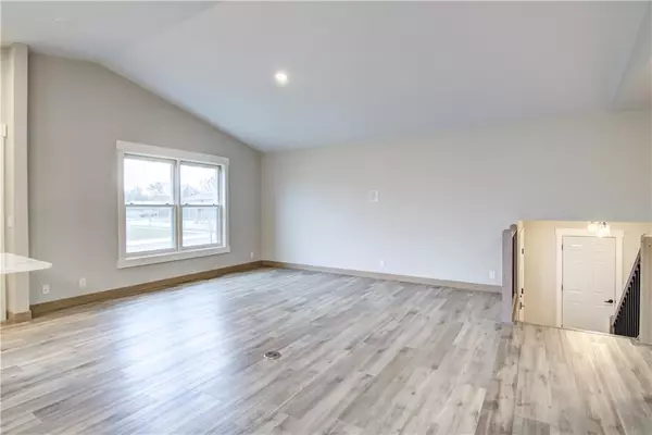 Eau Claire, WI 54701,2231 Meadow Lane