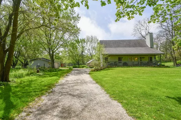 S34W34601 County Road C, Dousman, WI 53118