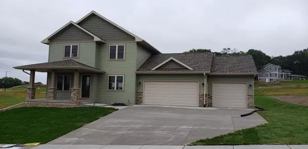 609 Grand Meadow DRIVE, Holmen, WI 54636