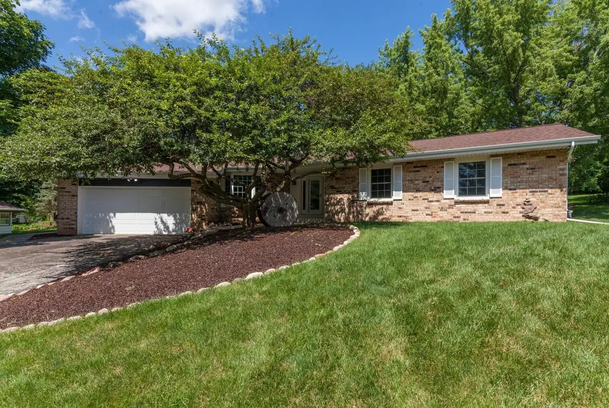 Oconomowoc, WI 53066,1506 River Highlands Dr