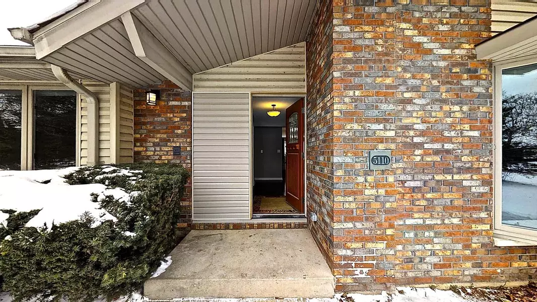 5110 Riverside RD, Waterford, WI 53185