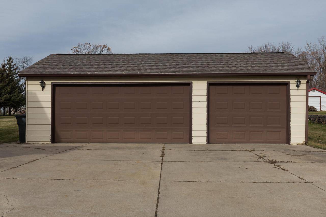 Franklin, WI 53132,2924 W Acre Ave