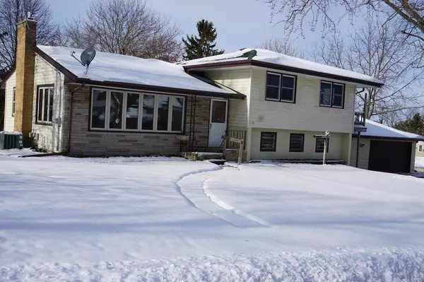 102 S 5, Saint Nazianz, WI 54232