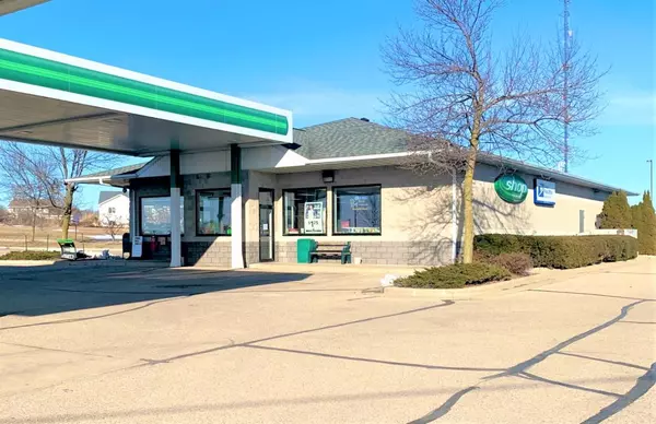 Slinger, WI 53086,1136 E Commerce Blvd