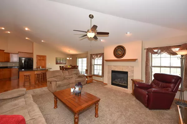 Greenfield, WI 53221,6095 S 39th St