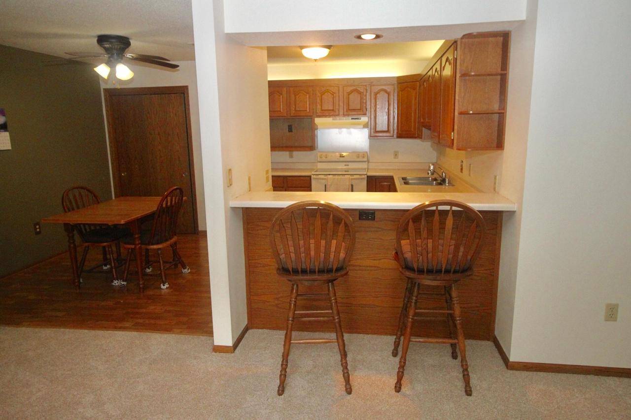 New Berlin, WI 53146,17512 W Lincoln Ave