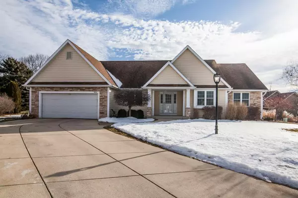 Oak Creek, WI 53154,8726 S Eagle COURT