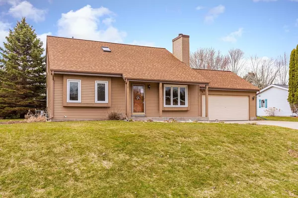 5589 Stonefield Rd, Slinger, WI 53086