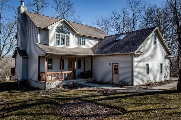 W3774 Western Hills Dr, West Salem, WI 54669