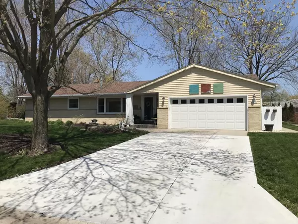 N90W17764 St Stevens DRIVE, Menomonee Falls, WI 53051