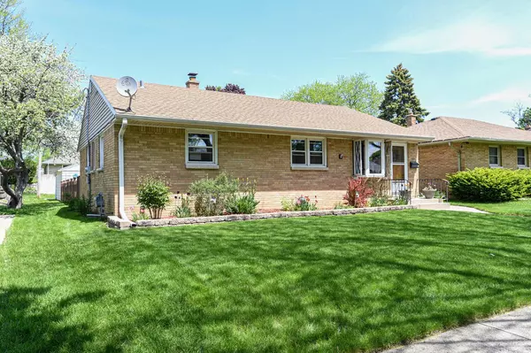 Cudahy, WI 53110,3268 E Whittaker Ave