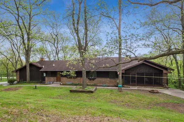 Lake Geneva, WI 53147,2138 Heather Dr