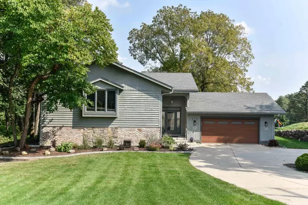 9770 W Edgerton AVENUE, Hales Corners, WI 53130