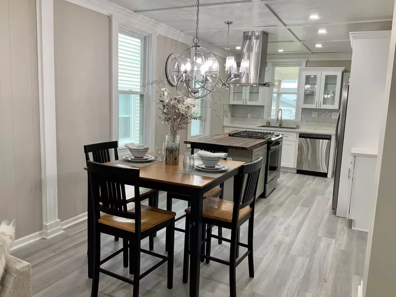 3655 E Underwood Ave, Cudahy, WI 53110