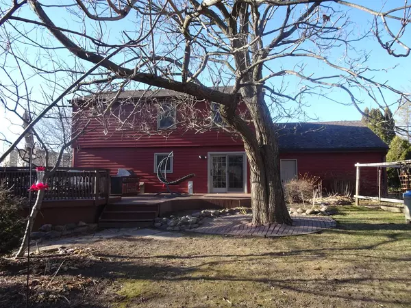 Muskego, WI 53150,W210S10452 Elizabeth Ct