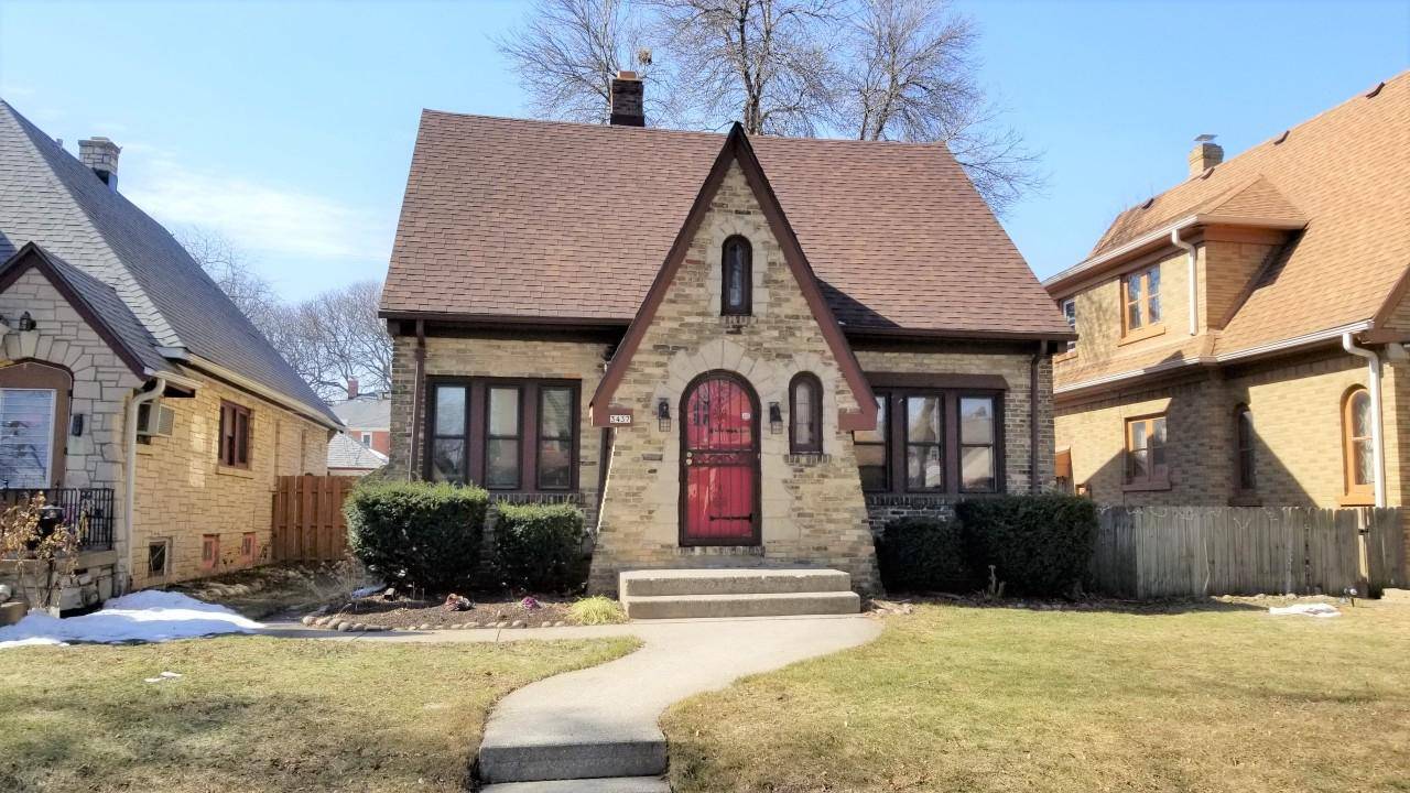 3437 N 45th St, Milwaukee, WI 53216