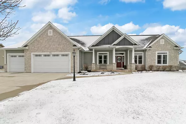 9933 48th Ave, Pleasant Prairie, WI 53158