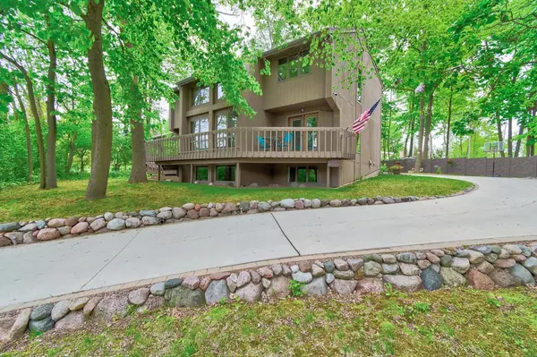 456 Bluebird LANE, Sheboygan Falls, WI 53085