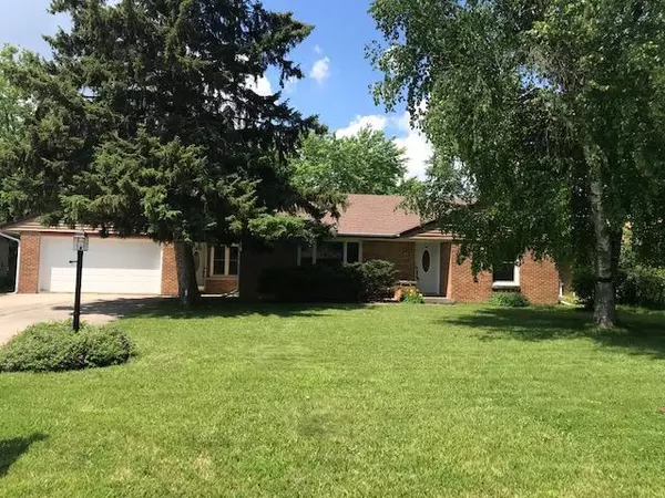 8959 N Iroquois ROAD, Bayside, WI 53217