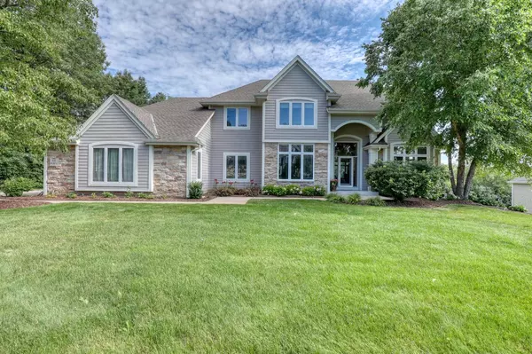 N43W29172 Prairie Wind Cir N, Pewaukee, WI 53072