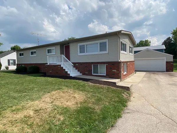 W5181 Wisconsin DRIVE, Elkhorn, WI 53121