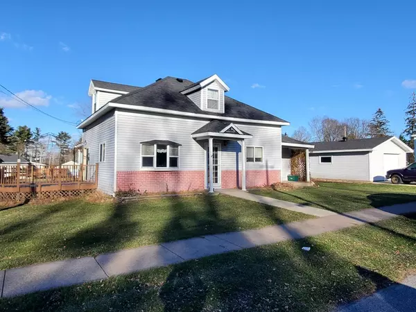 142 E Clark STREET, Alma Center, WI 54611