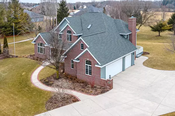 1001 Partridge Run, Sheboygan Falls, WI 53085