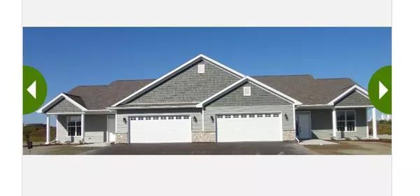 872A Stonecrop DRIVE #5, Hartford, WI 53027