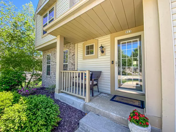 Waukesha, WI 53189,923 River Park Dr