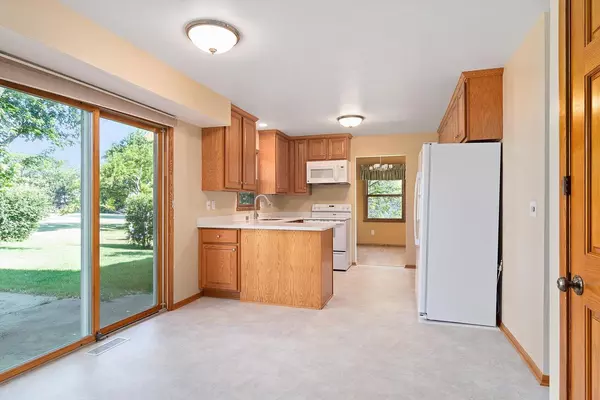 New Berlin, WI 53151,4335 S Regal DRIVE