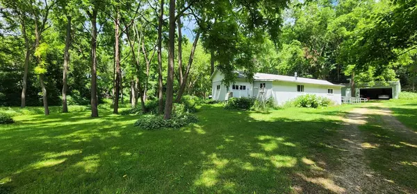 1110 S Treadwell STREET, De Soto, WI 54624