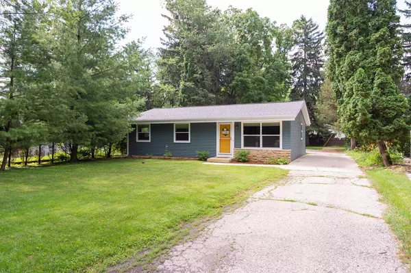 Delafield, WI 53018,524 Anderson Dr