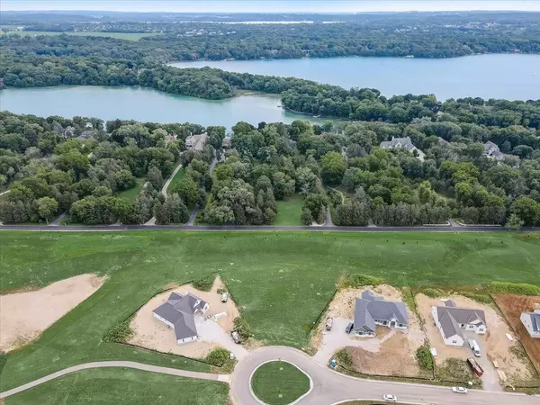 Summit, WI 53066,2870 Rock River Ct