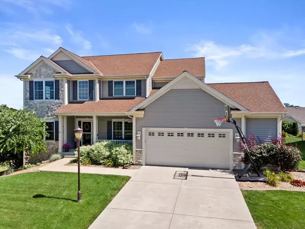 1805 Glacier Ridge ROAD, Waukesha, WI 53188