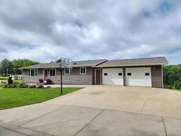 702 Taylor STREET, Cashton, WI 54619