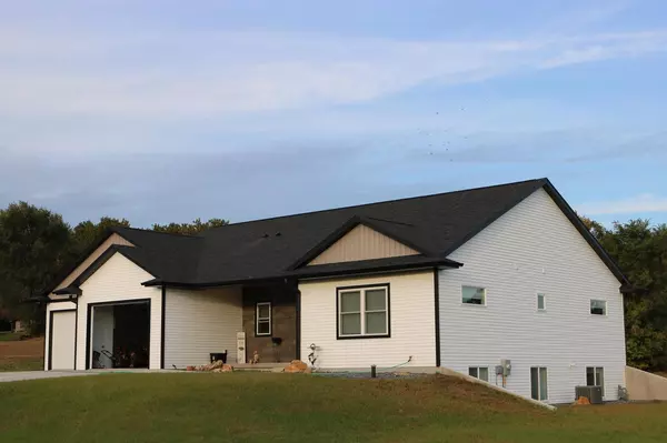 Holmen, WI 54636,N6890 SAND PRAIRIE CT