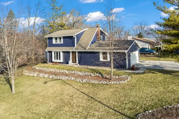 272 Hickory COURT, Hartland, WI 53029