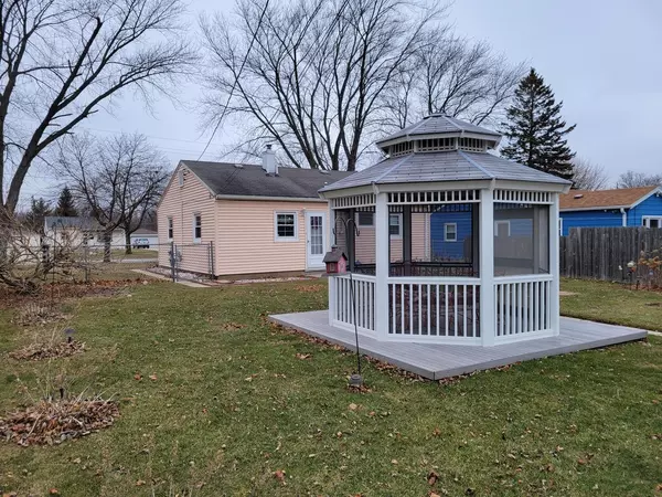 Saint Francis, WI 53235,4440 S Pennsylvania AVENUE