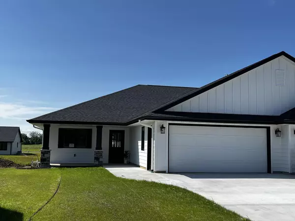 527 Raybern COURT, Random Lake, WI 53075