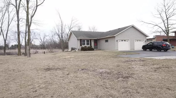 4019 S Beaumont AVENUE #North, Kansasville, WI 53139