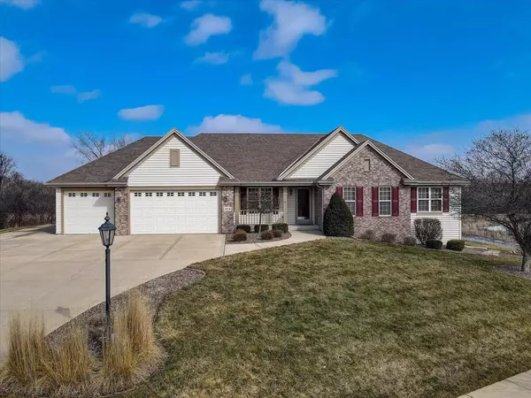 404 Brockway DRIVE, Mukwonago, WI 53149