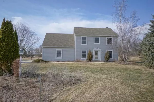 N79W28309 Tourmaline COURT, Hartland, WI 53029