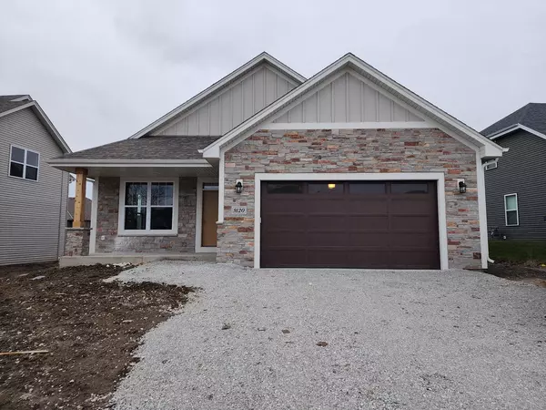 9120 Prairie Crossing DRIVE, Franksville, WI 53126