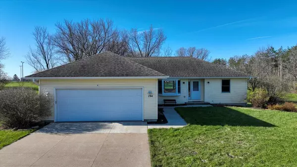 194 Katie LANE, Cashton, WI 54619