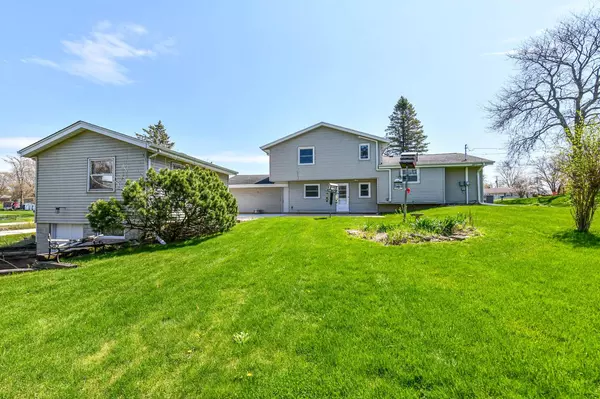 New Berlin, WI 53151,16125 W Yuma COURT