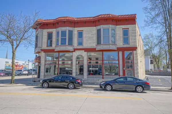 Waukesha, WI 53186,401 W Main STREET #409A, 409B, 417