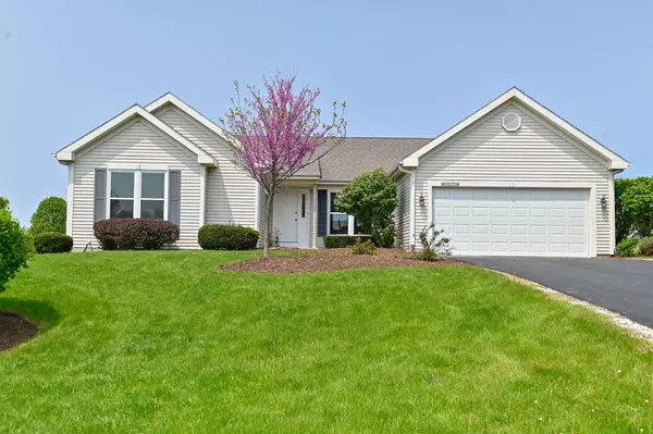 N66W13760 Crestwood DRIVE, Menomonee Falls, WI 53051