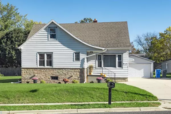 215 Summit AVENUE, Watertown, WI 53094