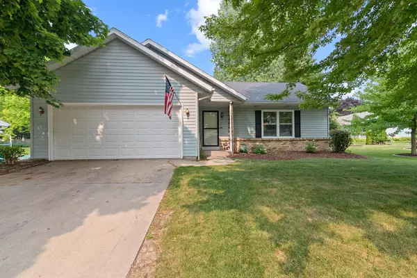 1104 Sand STREET, Watertown, WI 53098